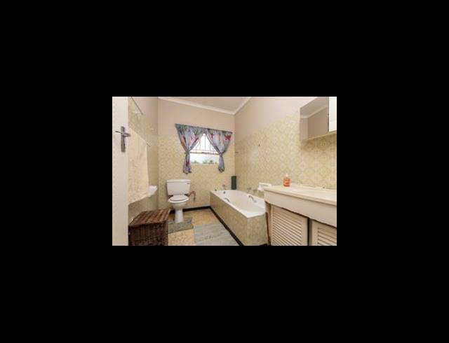 4 BEDROOM HOUSE FOR SALE IN ALBEMARLE EXT 2